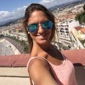 Meet your Posher, Jacqueline